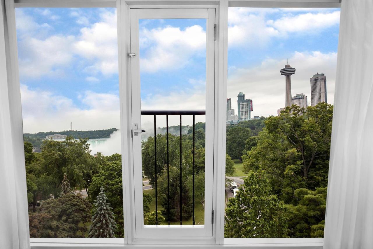 Niagara Parks View Guest room, Queen,1350750985:JPEG